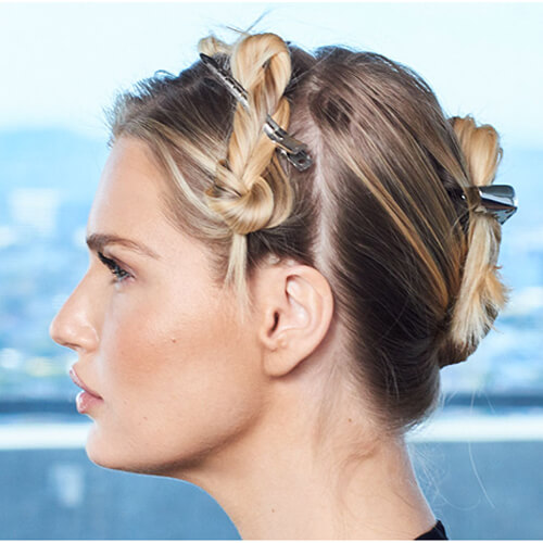 Cream blonde hair color technique step 2